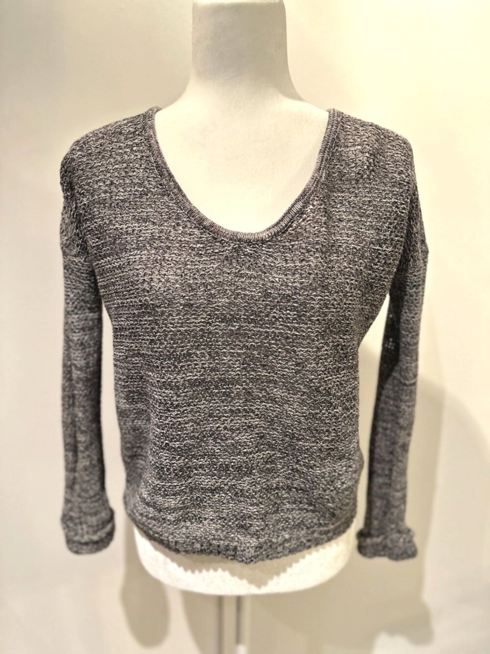 Bycorpus Open-Knit Long Sleeve Gray Sweater Womens S Soft Lightweight Casual Lay